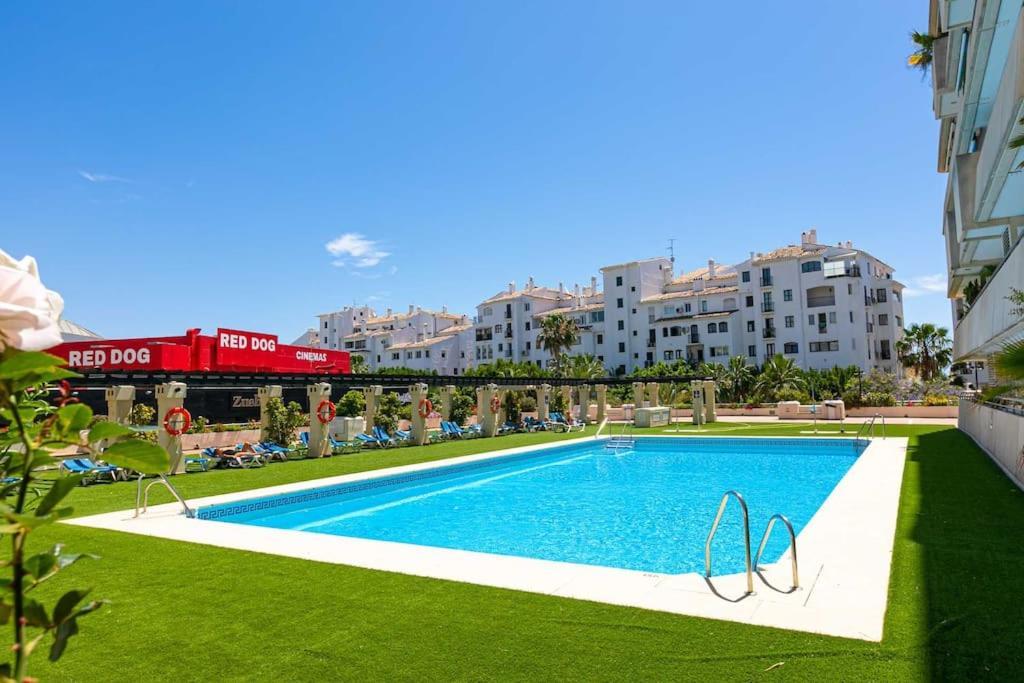 Apartamento Spacious And Luxurious In Puerto Banus Marbella